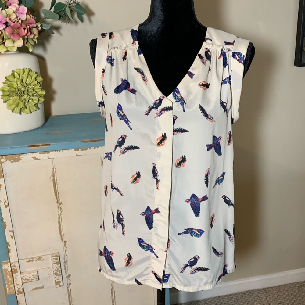 H&M Bird Motif Sleeveless Button Down Blouse. Size 4